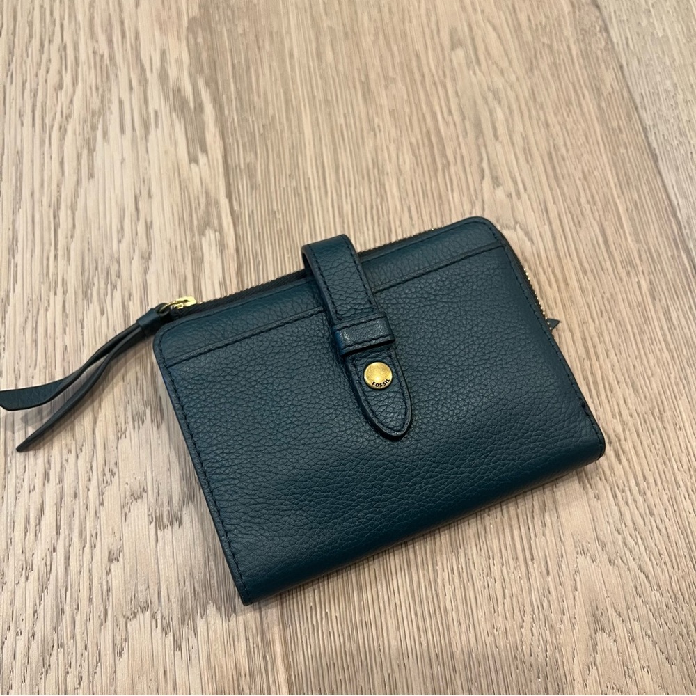 Fossil wallet